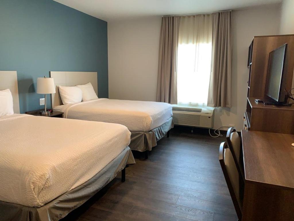 Candlewood Suites Pecos By Ihg Exterior photo