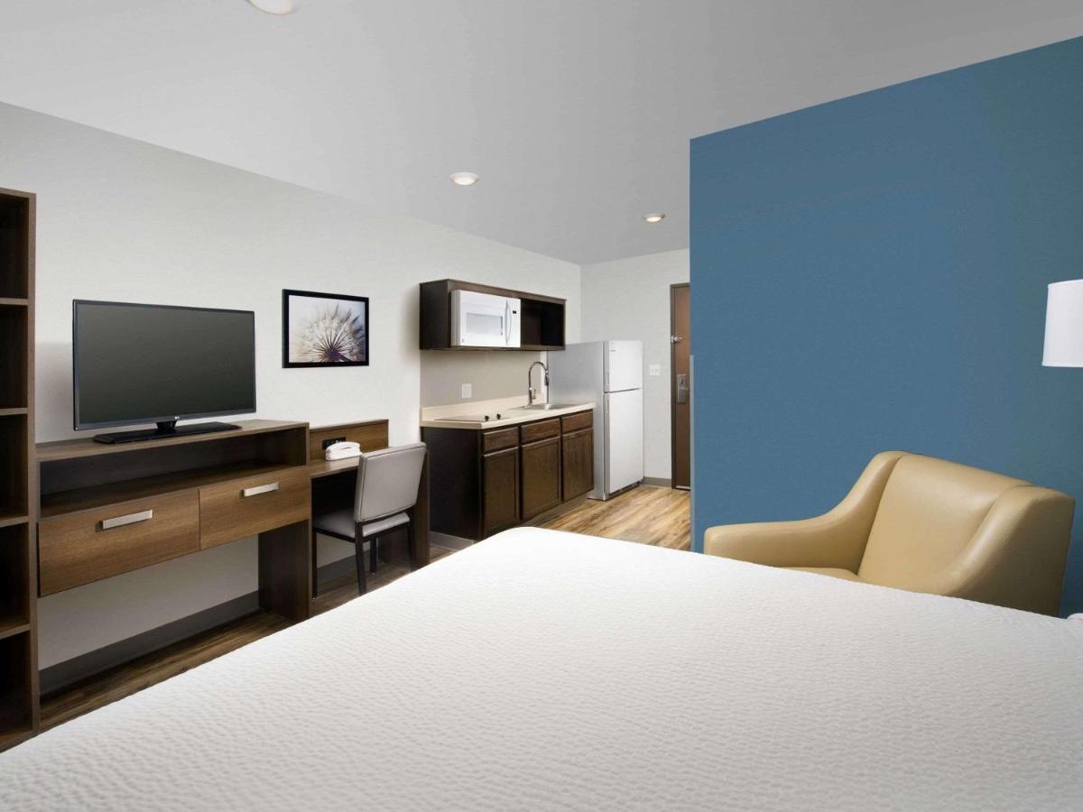 Candlewood Suites Pecos By Ihg Exterior photo